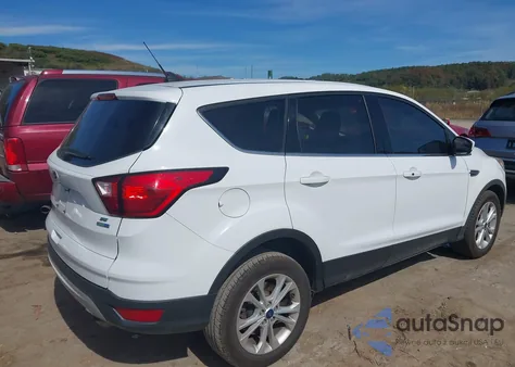 2019 Ford Escape Se из США, поврежденный, VIN 1FMCU9GD9KUB76390